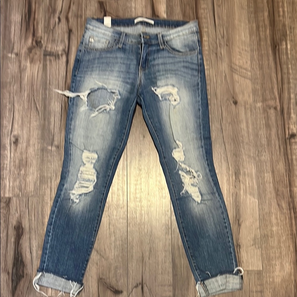KanCan Blue Distressed Ankle Cropped Jeans